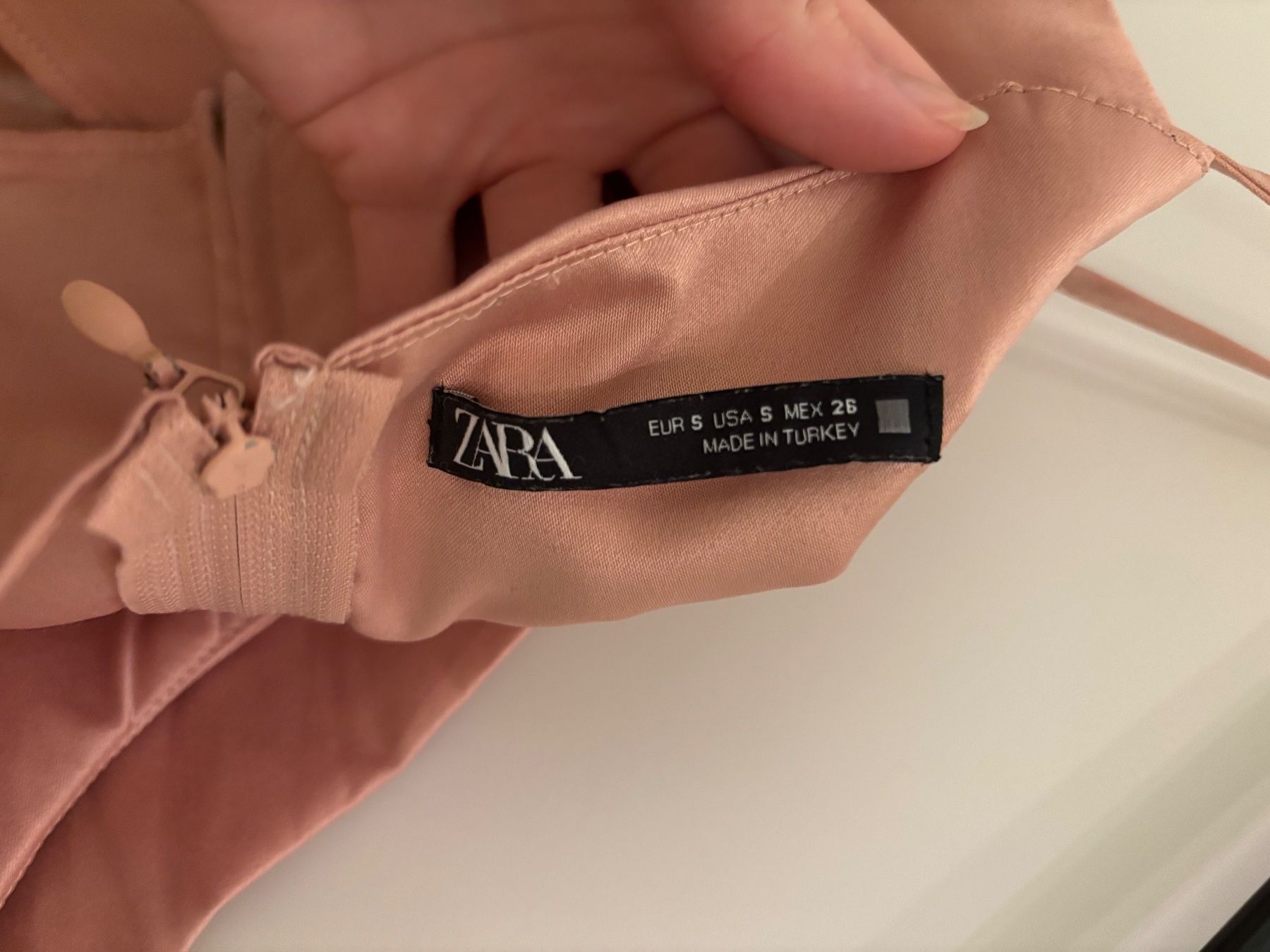 Zara Tops: Bandeau Top – D'occasion à Zürich par hue_82qd 2