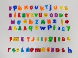 Boîte de lettres magnétiques multicolores