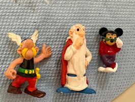 Vintage, 3 Figuren Kunststoff  - ca. 6, 5 und 4 cm gross