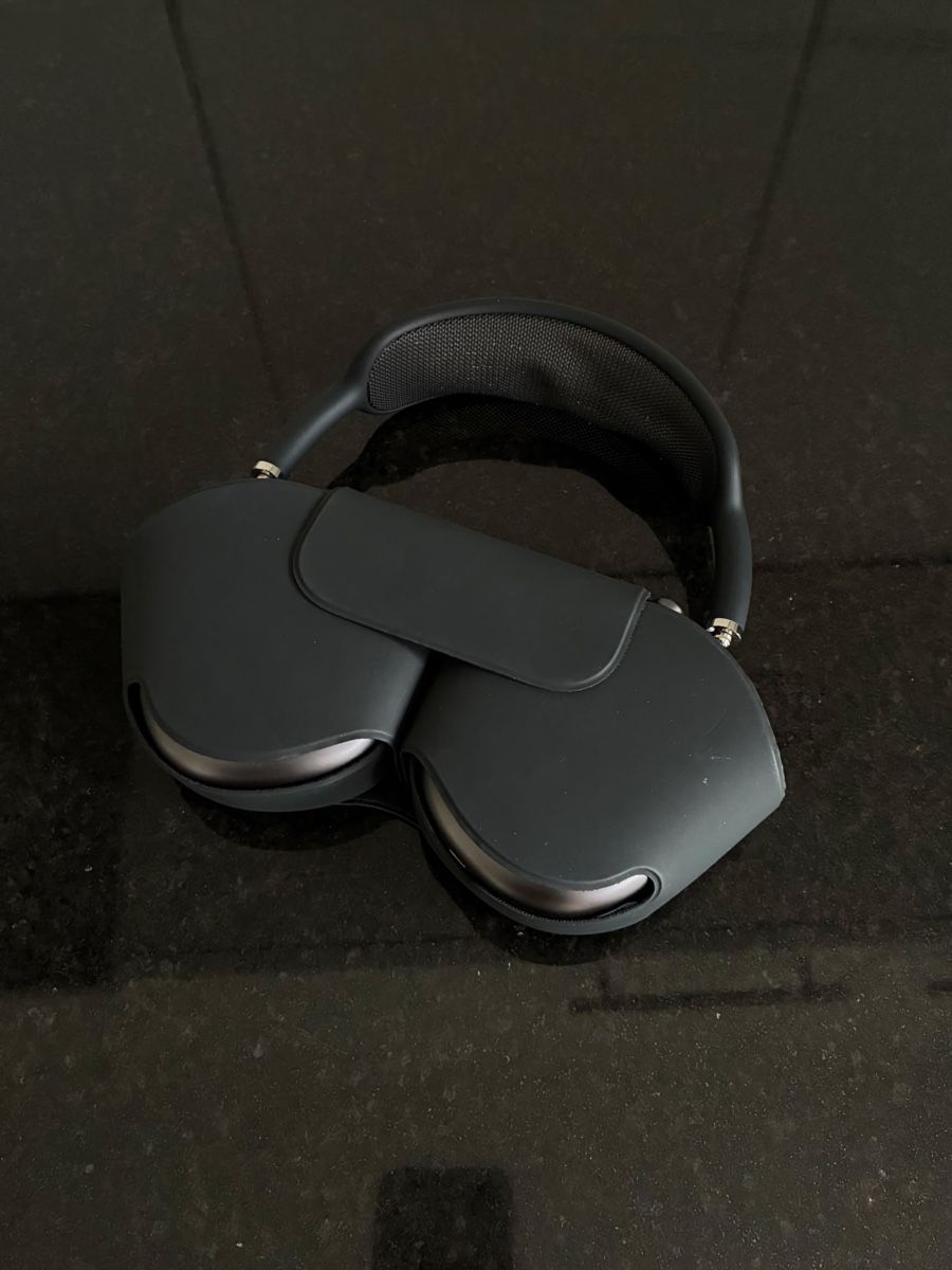Apple Cuffie: Apple AirPods Max (1. Generation) – Usato da Basel venduto da Michele4123