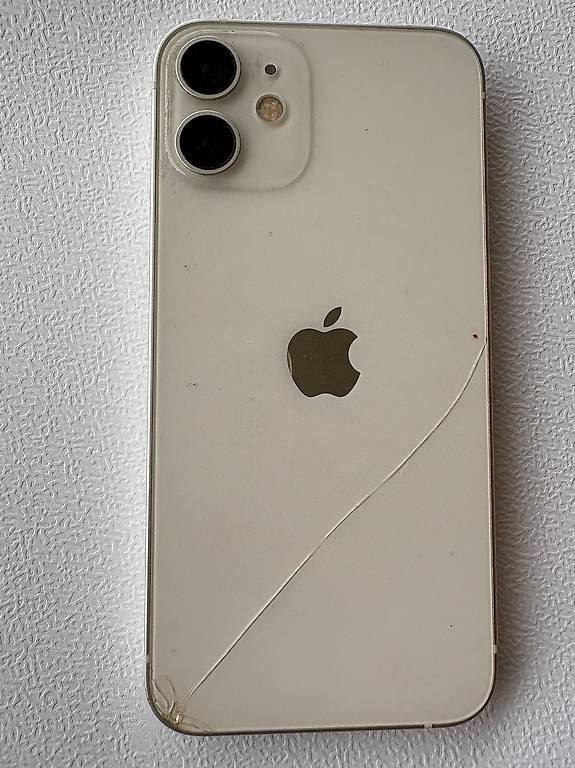 Apple Portables: iPhone 12 mini  64 GB – D'occasion à Montagnola par elendil75 2