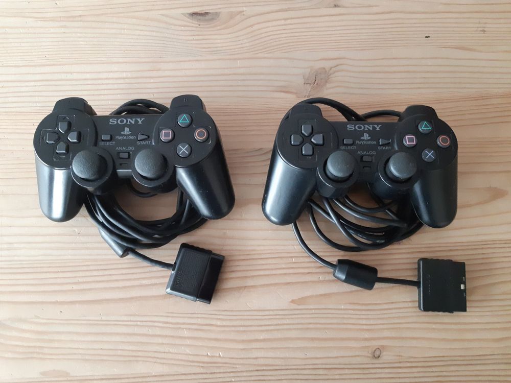 2 x Original Sony PS2 Dualshock 2 Controller im Set | Kaufen auf Ricardo