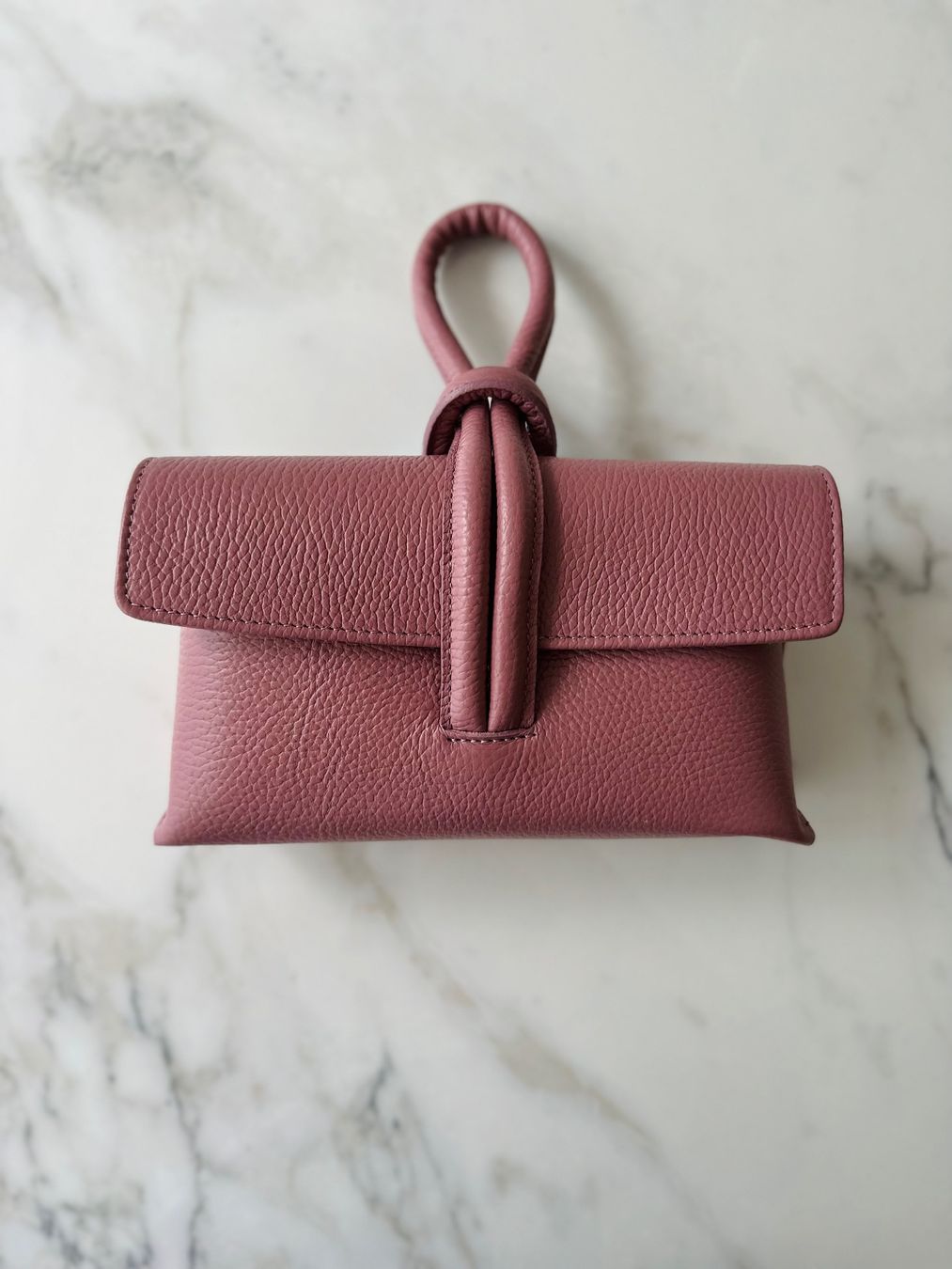 Borse da donna: Clutch mit Riemen "Rosa" – Nuovo e nell'imballaggio originale da Bülach venduto da DuffyFashionAvenue