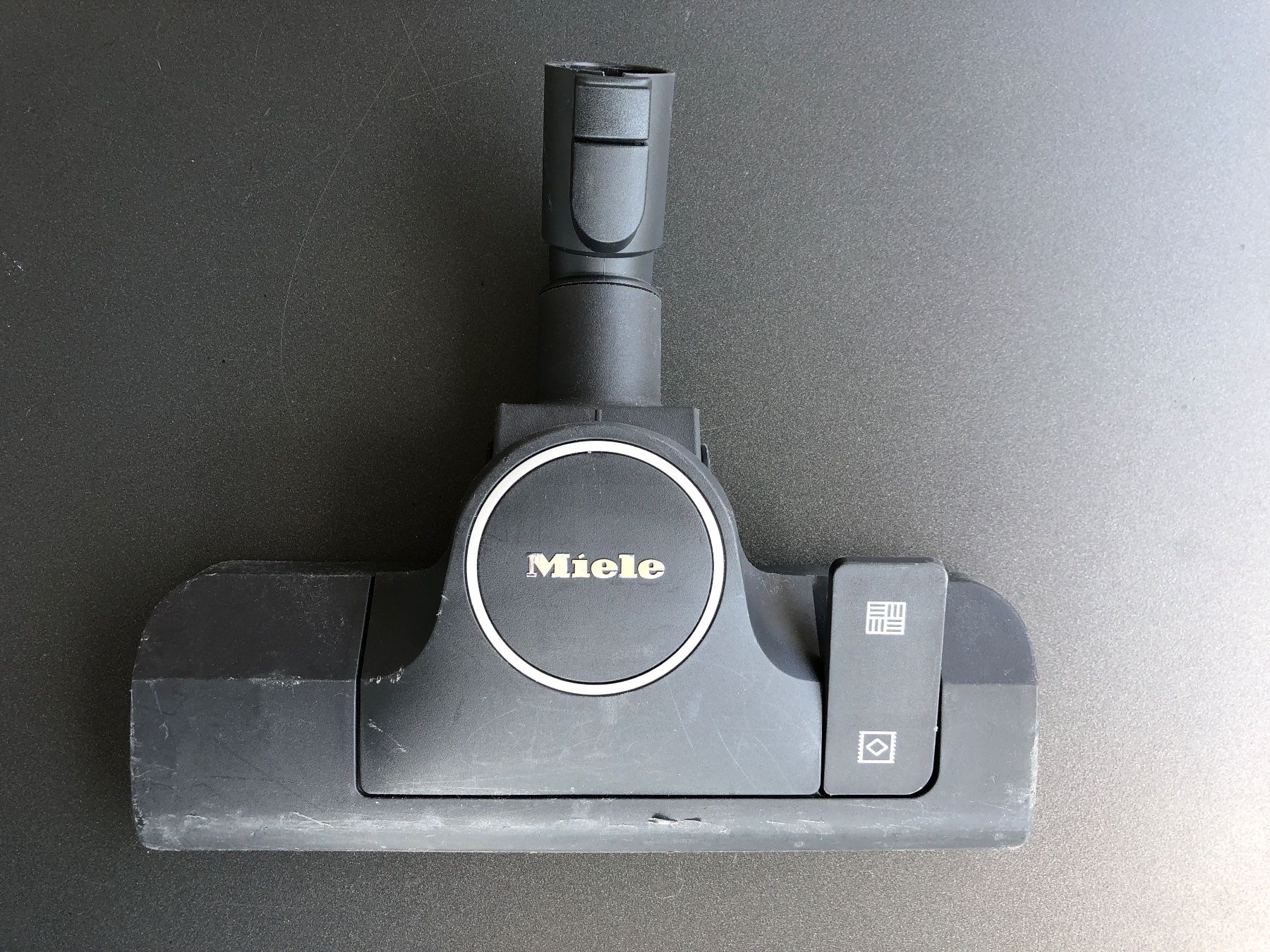 Miele Aspirapolveri & Accessori: Staubsauger Miele Boost CX1 Parquet – Usato da Zürich venduto da olwfut 9