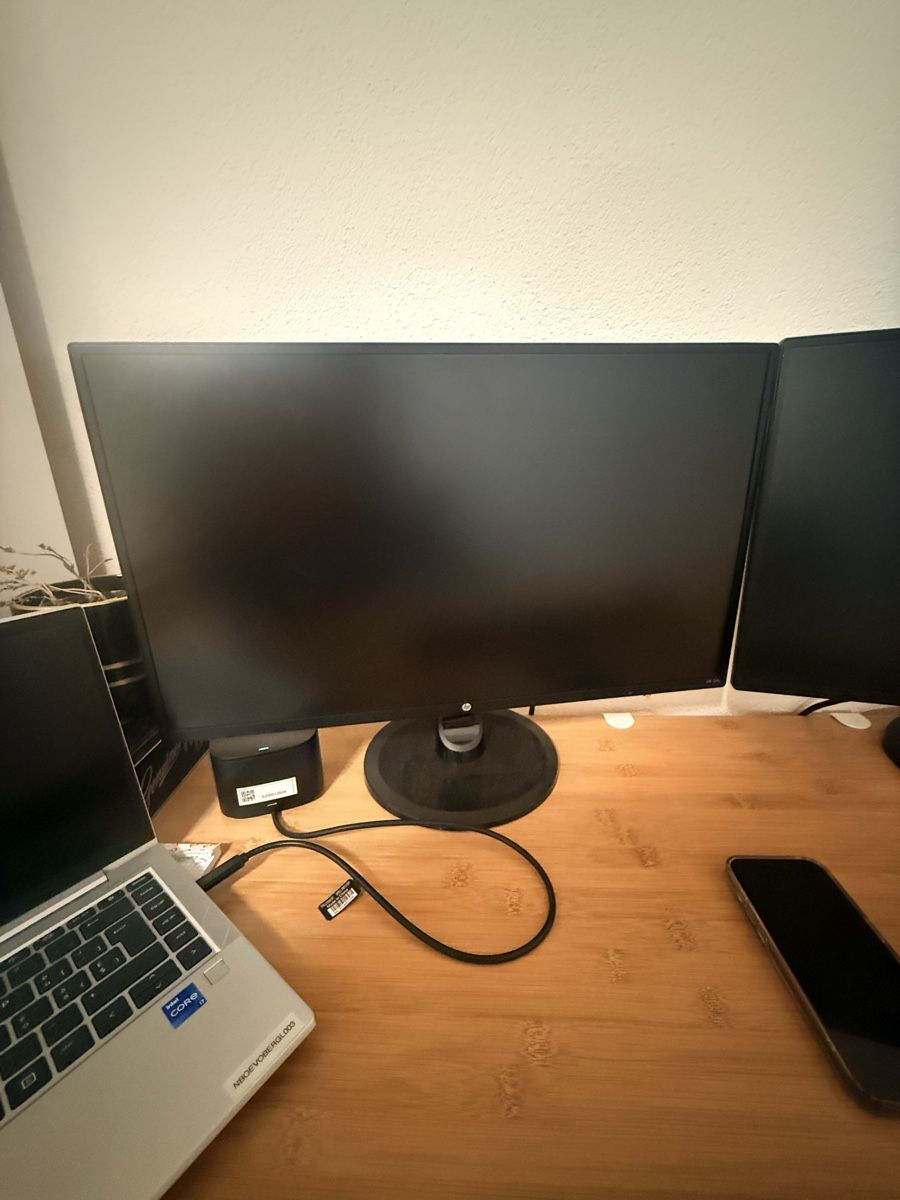 Hewlett Packard Ecrans: 2x Computermonitore von HP – D'occasion à Adlikon b.Regensdf par bigv8000 1