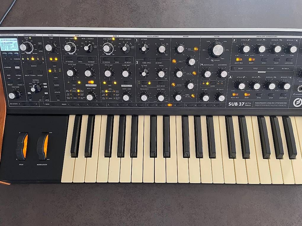 Moog Strumenti musicali: Moog Sub 37 - Bob Moog Tribute – Usato da Kaltbach venduto da Balmung02
