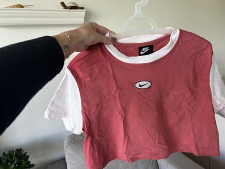 Nike Crop Top Rot/Weiss, Grösse XS 🩷