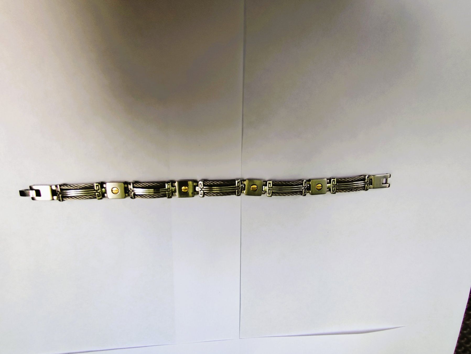 Bracciali & Braccialetti: Armkette sehr hübsch und edel – Usato da Spreitenbach venduto da inf_5p6g 2