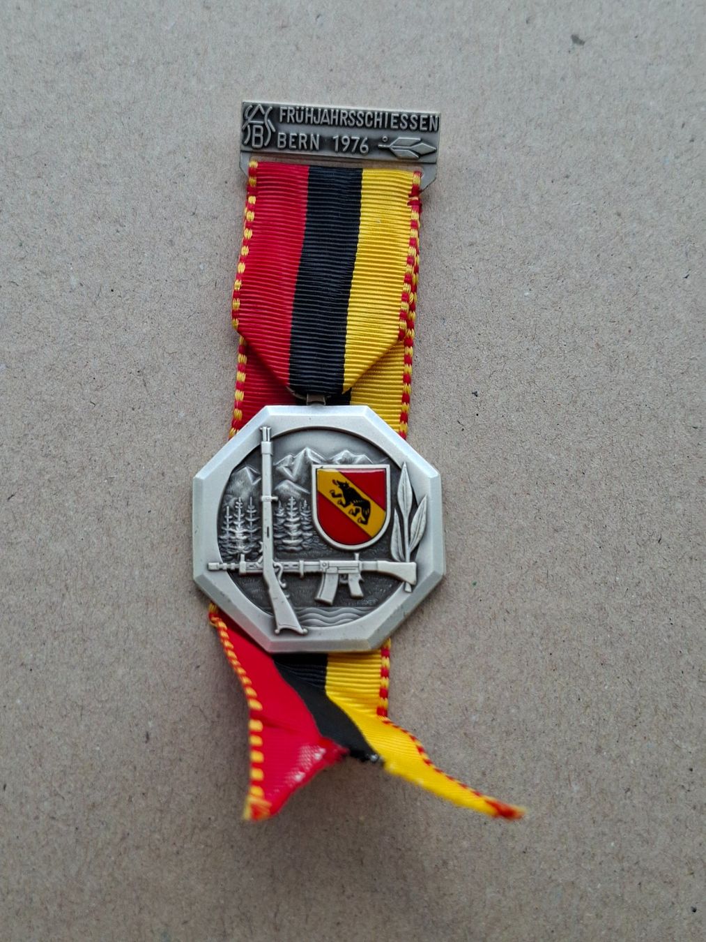 Medaillen: Bern 1976 (U869) – Gebraucht aus Schwanden GL von Suvorov 2