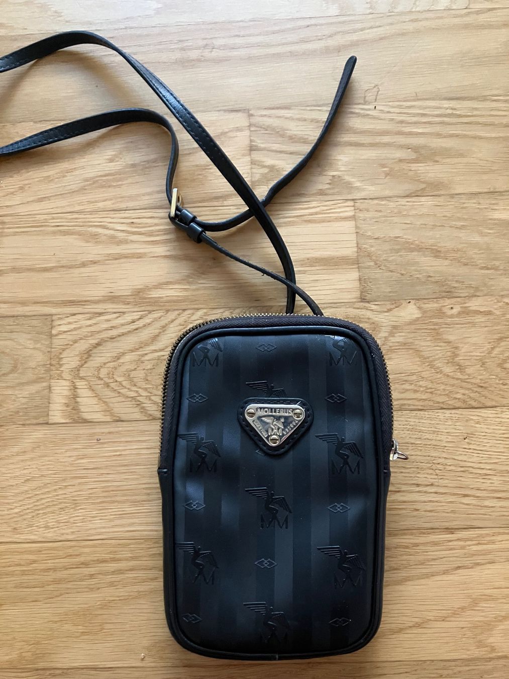 Maison Mollerus Taschen: Maison Mollerus Tasche – Gebraucht aus Spreitenbach von schwarzerhase70