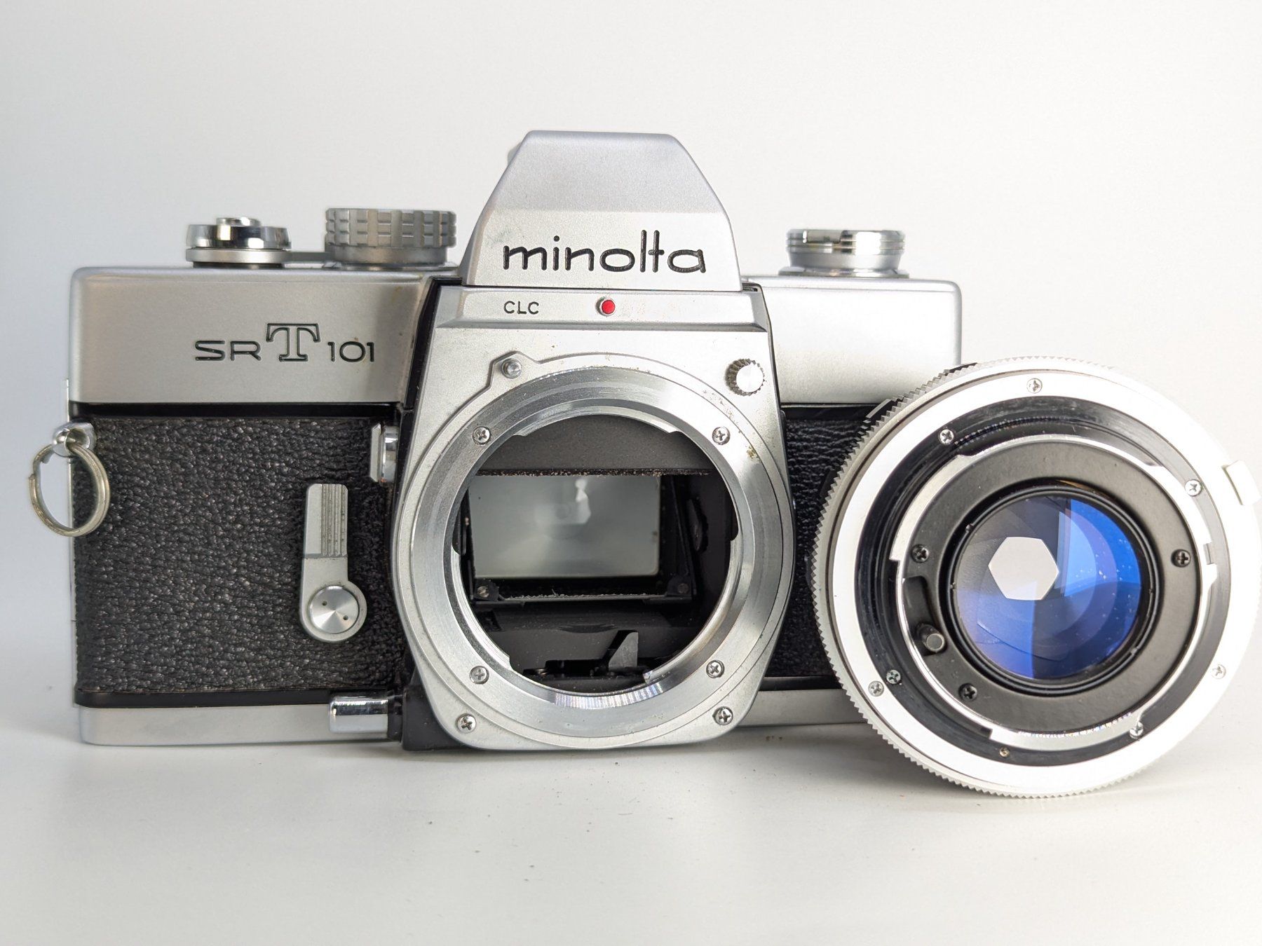 Minolta Fotocamera: Minolta SRT101 mit Objektiv – Usato da Bischofszell venduto da Blende2 2
