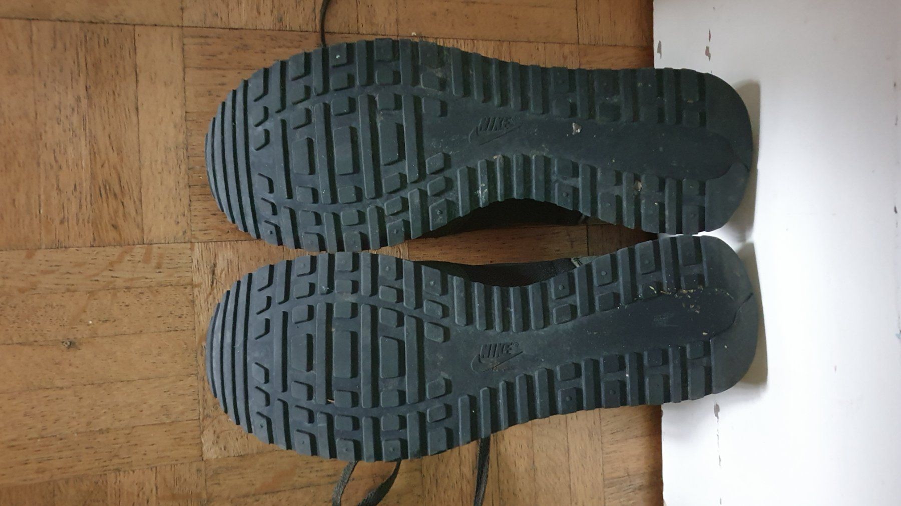 Nike Scarpe da uomo: Nike Sneaker, Gr. 42,5 – Usato da Muttenz venduto da pixopus 7