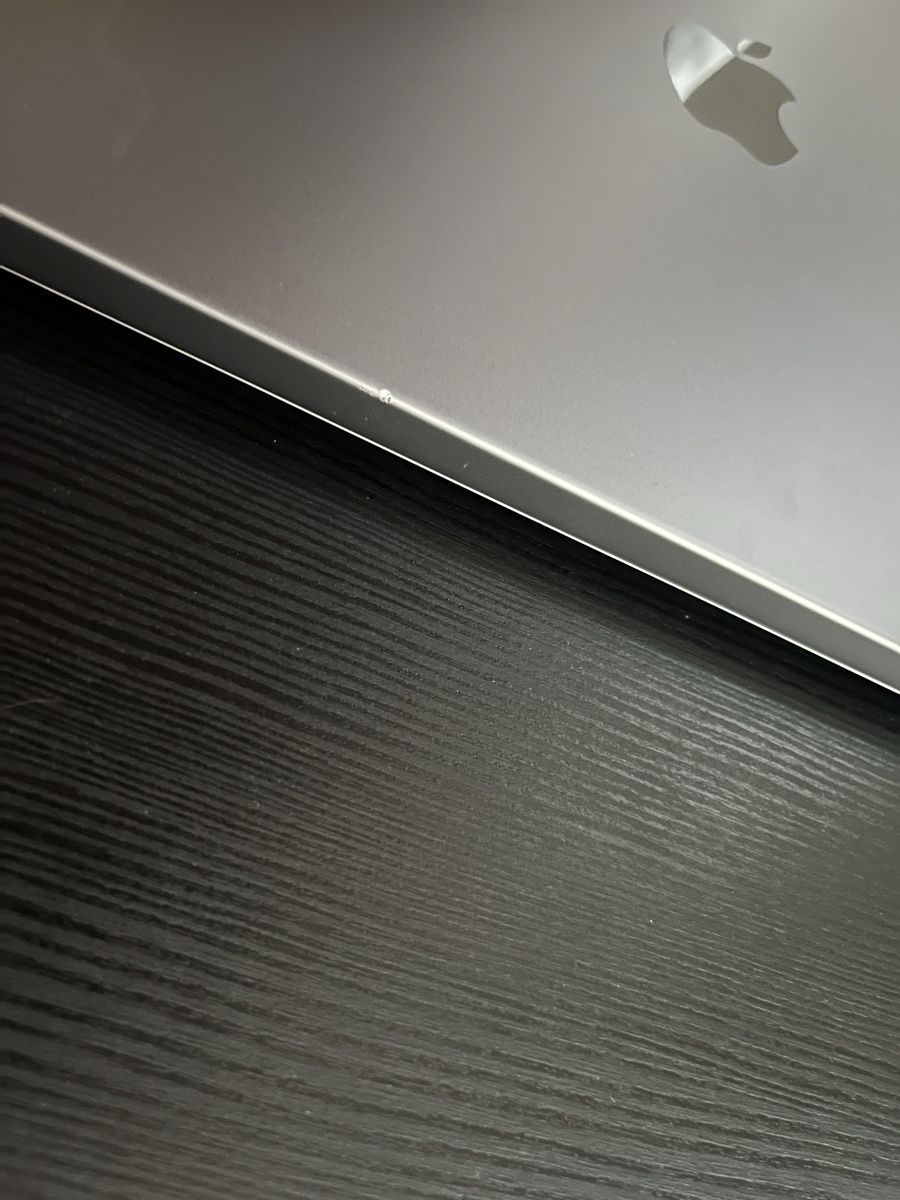 Apple Portables: MacBook Pro 16" 2021 Space Grey OVP neuwertig – D'occasion à Luzern par alain.duss 2
