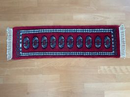 Pakistanischer Buchara-Altarteppich 30x95 cm