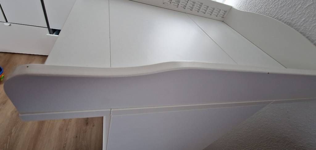 Ikea Tables à langer & accessoires: Wickeltisch weiss mit Stauraum – D'occasion à Birr par melanieh02 2