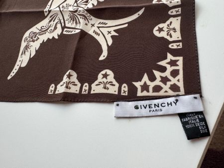 Givenchy Tuch Foulard Swallow