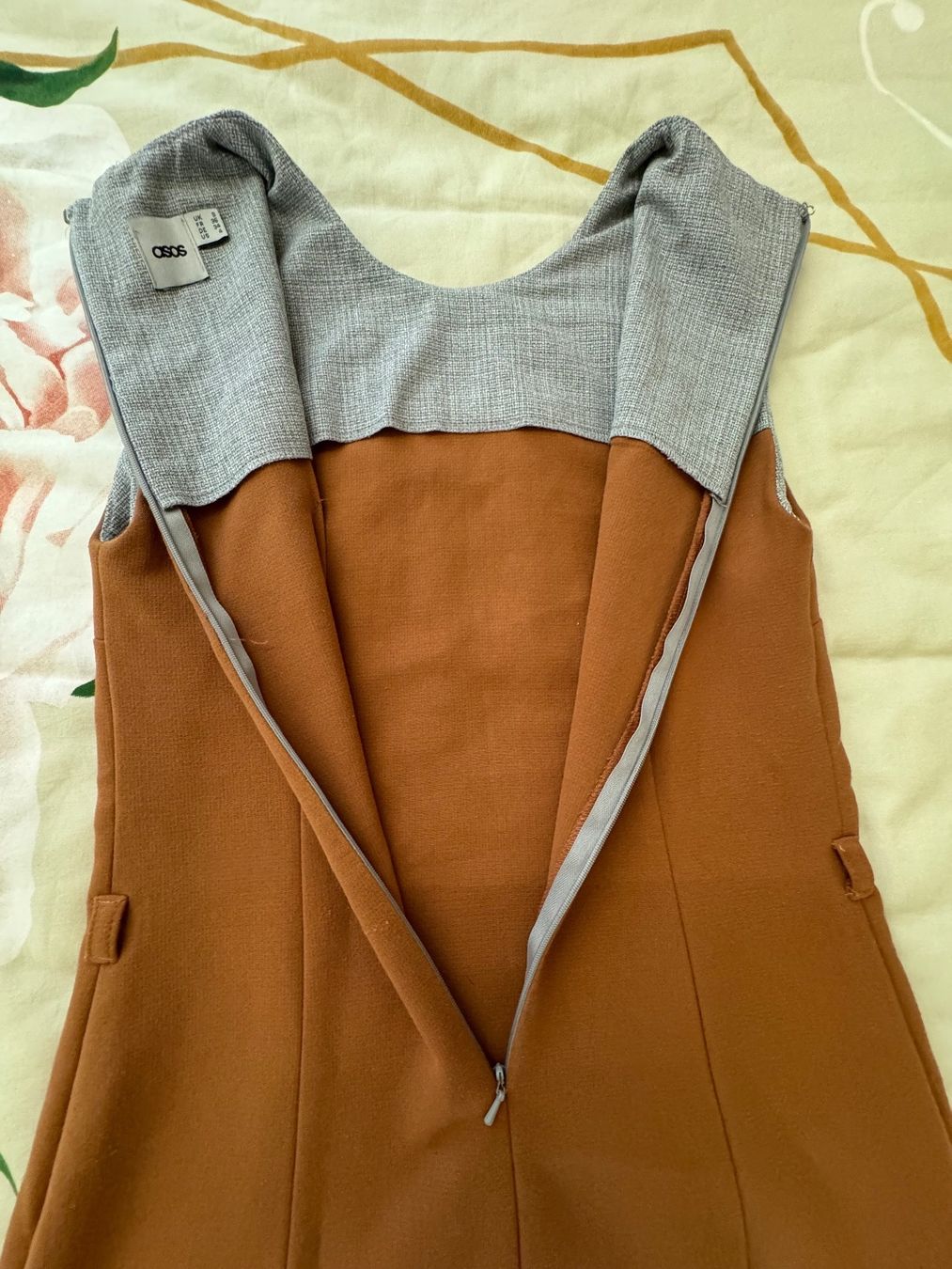 Asos Vestiti: Kleid Karamell ASOS – Usato da Zürich venduto da ThaliaL 6