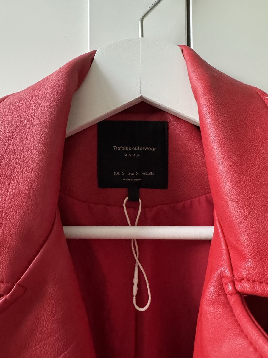 Zara Jacken: Zara Kunstlederjacke rot (S) – Neu (gemäss Beschreibung) aus Triesen von antonellaaa_ 1