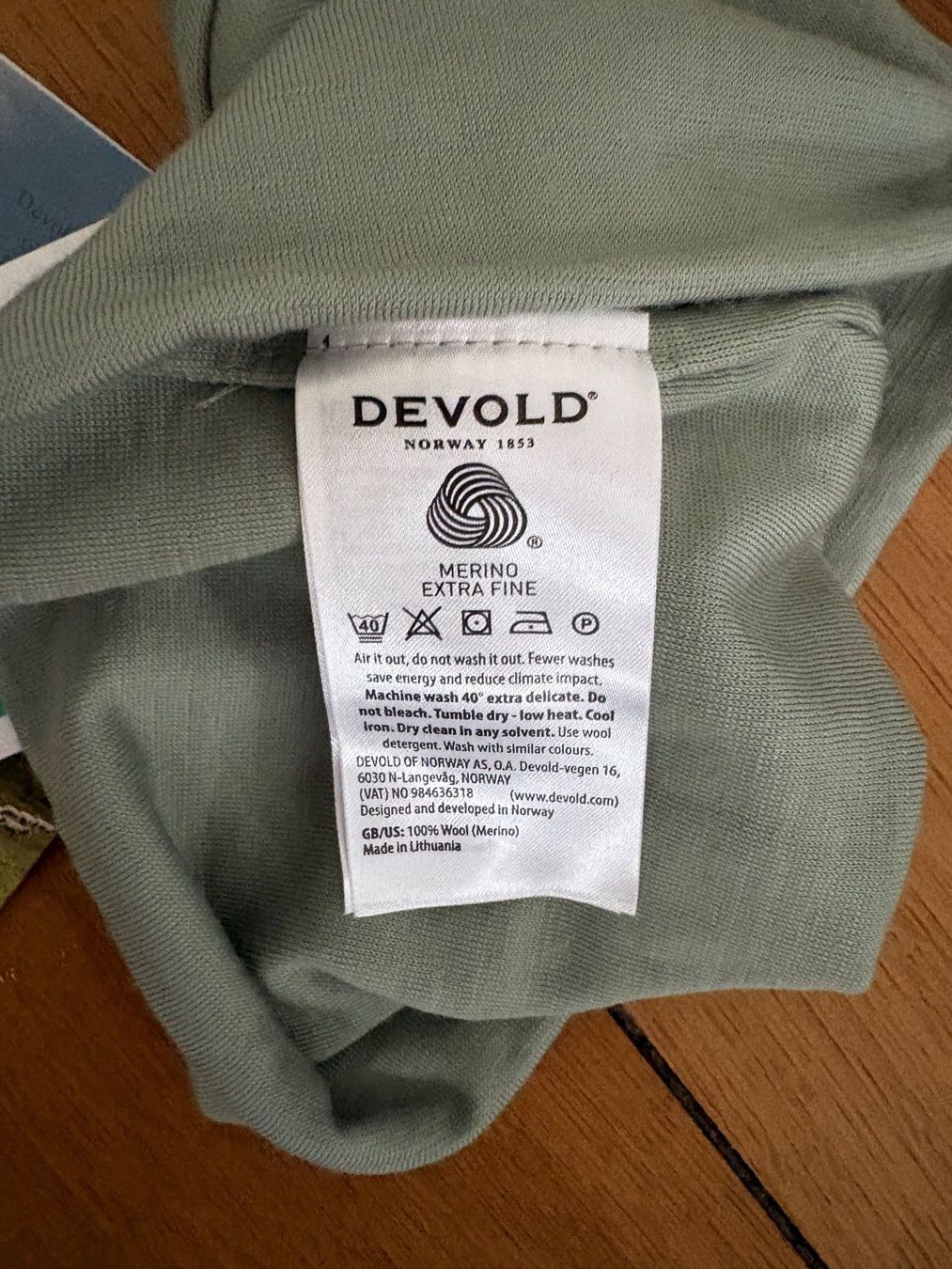 Copricapi, berretti & cappellini: NEU mit Etikette DEVOLD Beanie 100% Merino – Nuovo e nell'imballaggio originale da Zürich venduto da triangular 1