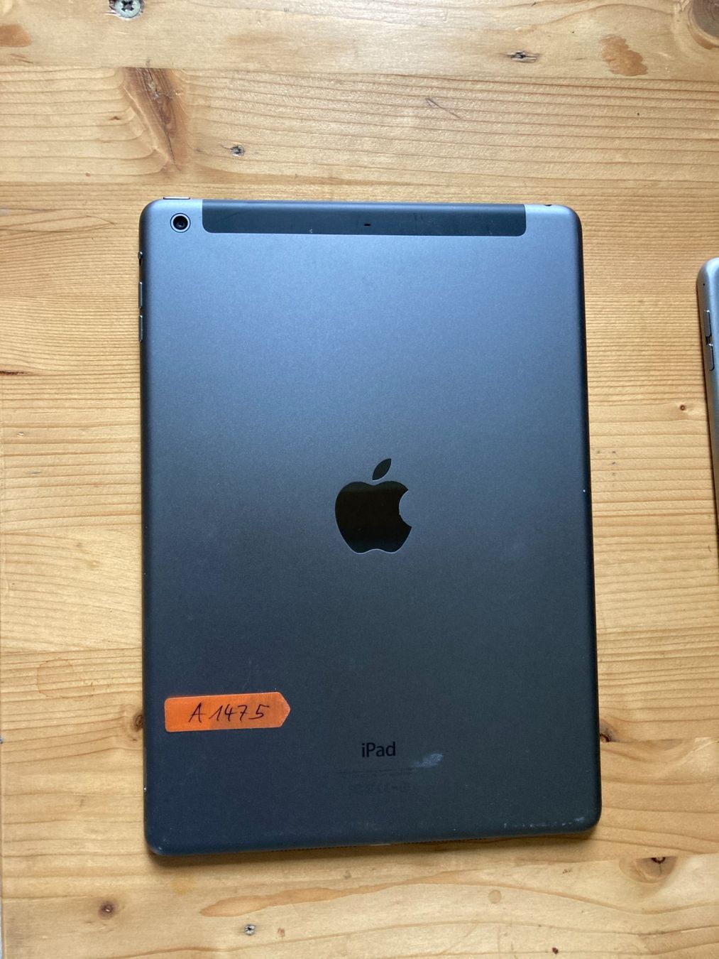 Apple Tablet PC: APPLE iPad  A1475  9.7´´ – Defekt aus Muttenz von mjd_mjd 2