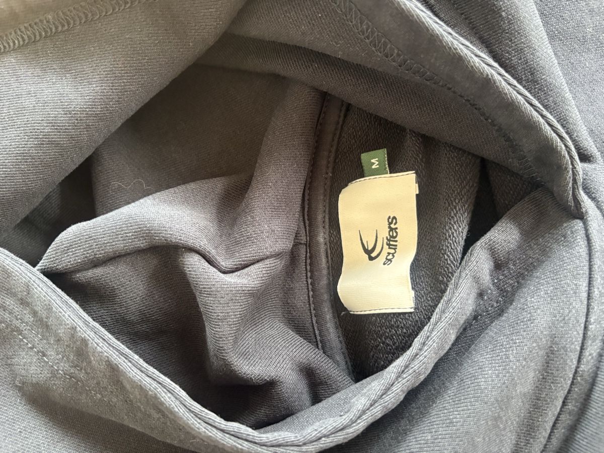 Scuffers Maglioni & Felpe: Scuffers hoodie – Nuovo (secondo la descrizione) da Maienfeld venduto da jar_n9qt 1