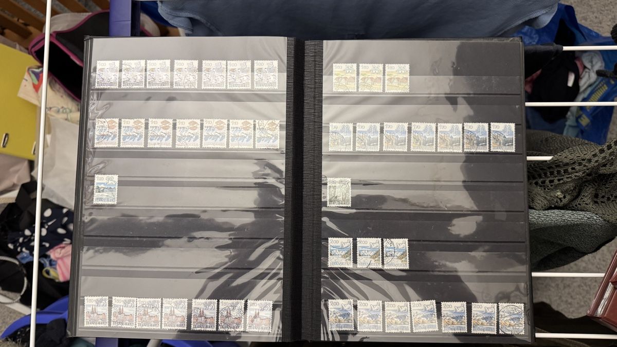 Tutti i francobolli: 1 x Album Briefmarken – Usato da Walzenhausen venduto da -Ballu-
