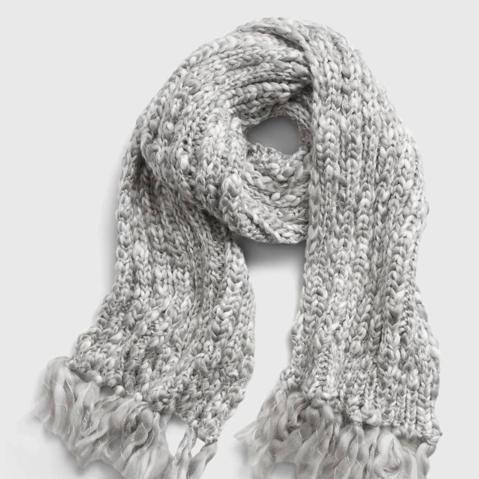 Foulards, Tücher & Schals: Gap grey cable knit scarf – Gebraucht aus Zürich von ann_in_zuri