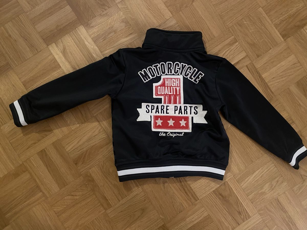 Giacche & Cappotti: Kinder Jacke Grösse 98/104 – Usato da Zürich venduto da zd_1965 1