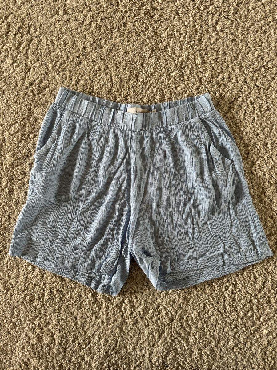 Hosen: Blaue Ichi Shorts Gr. L – Neu (gemäss Beschreibung) aus St. Gallen von mic_y2tq