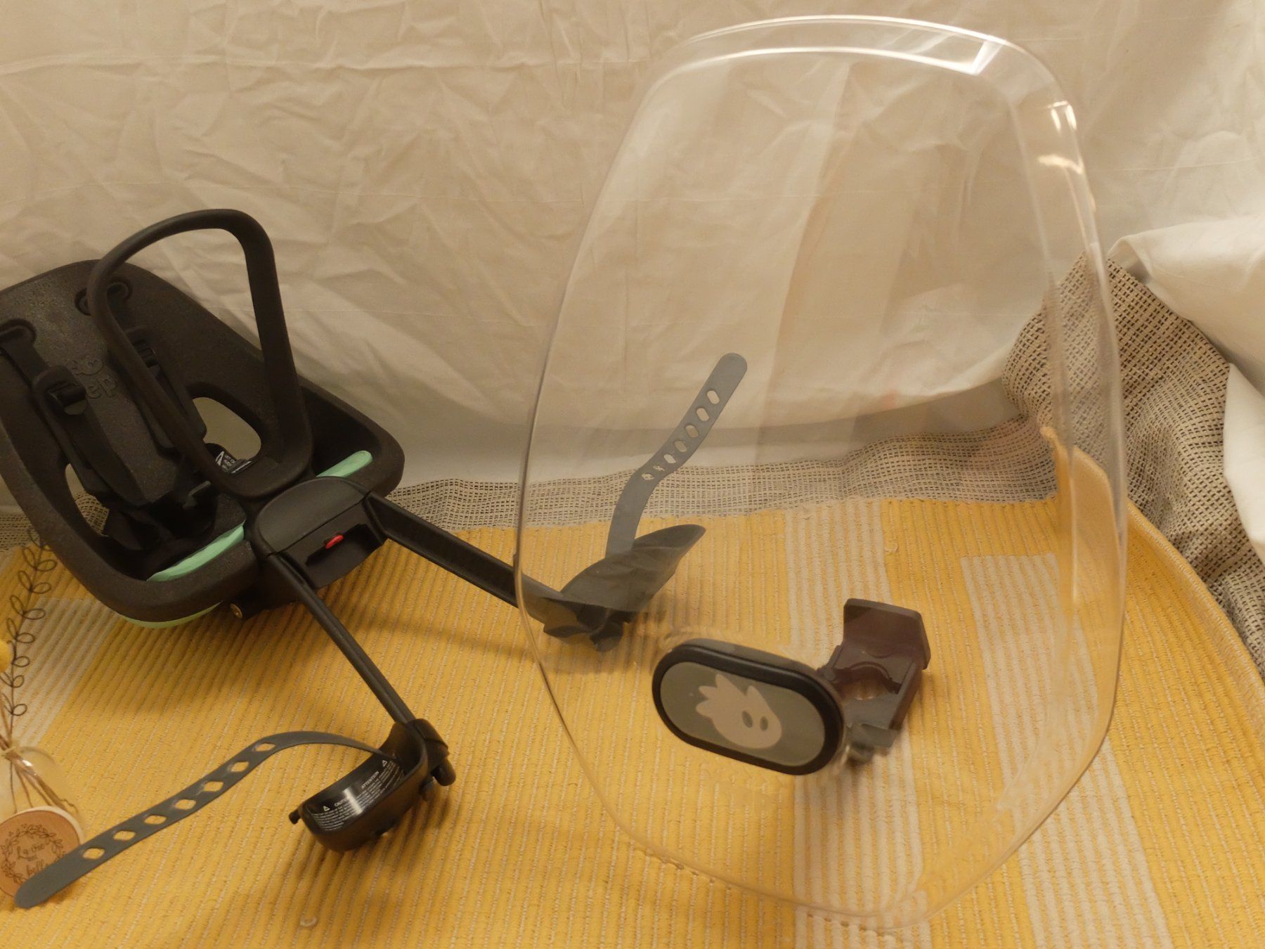 Thule Pezzi di ricambio: Thule Yepp Nexxt mini // Envoi / Versand OK – Usato da Les Breuleux venduto da malice_13 6