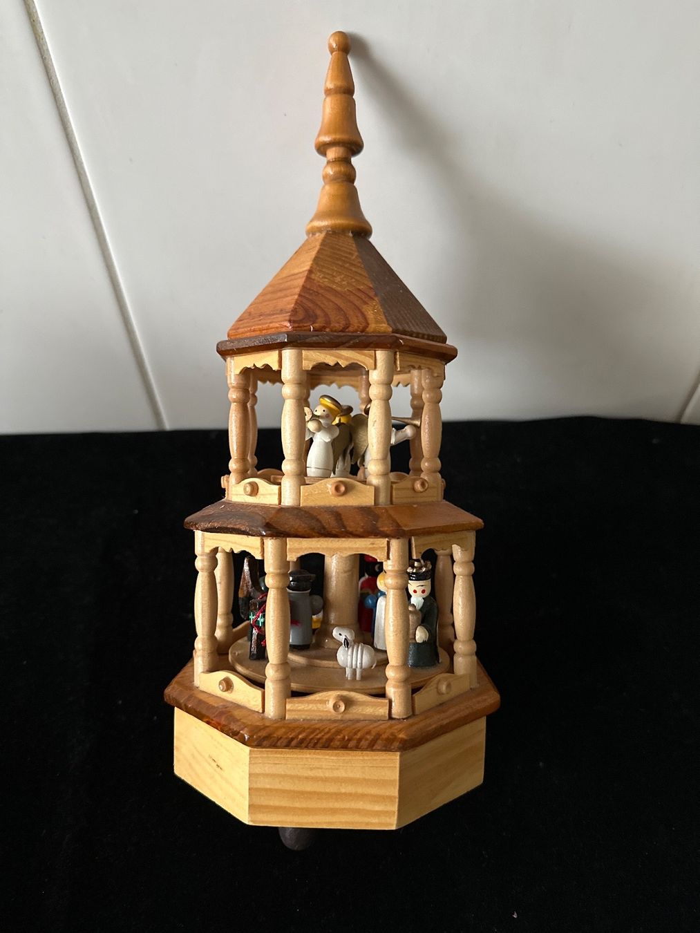 Carillon: Handgemalte Spieluhr mit eingebautem Spielwerk – Usato da Zürich venduto da Chaeffeler 3