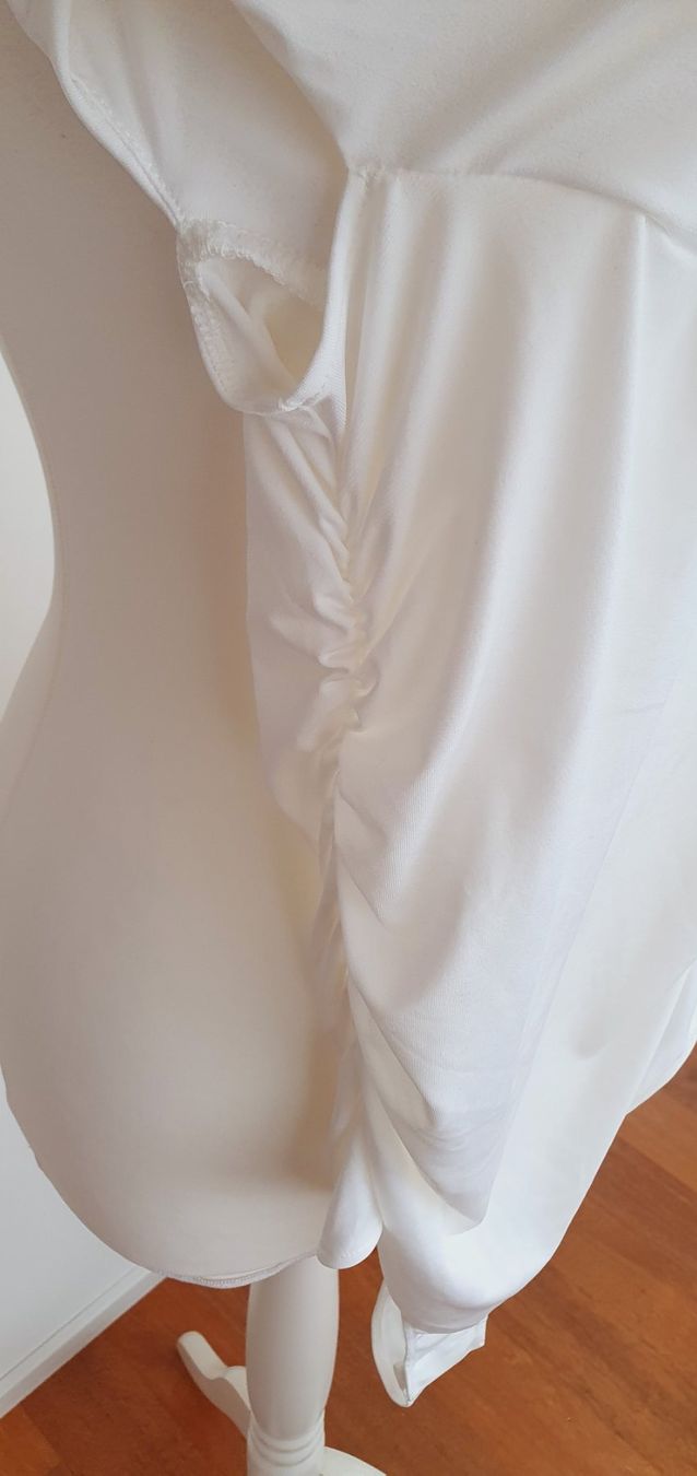 Top: Body weiss elegant Gr. S – Usato da Stansstad venduto da InStyle8 5