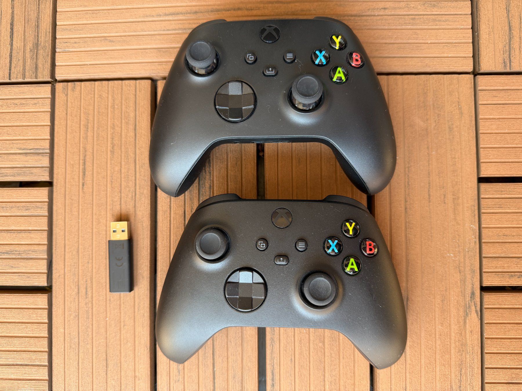 Microsoft Controller: Xbox Controller Series 2 Stk. mit USB Wireless Adapter – Usato da Zürich venduto da marcel_k