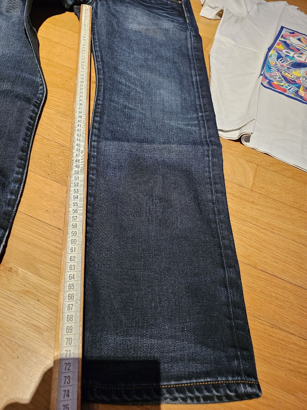 Lotti di vestiti: jeans Raw und 2 Shirts gr.M – Usato da Ferden venduto da jemyce 4