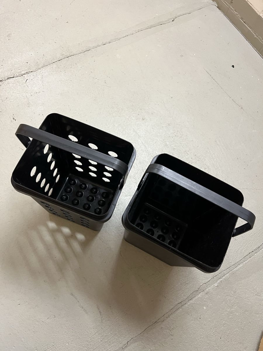 Ikea Recipients et similaires: 2x Behälter schwarz, mit Griff – D'occasion à Dietikon par itsVic 1
