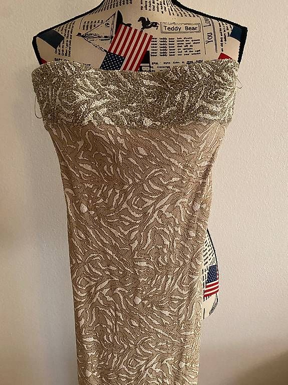 Robes: Abendkleid – D'occasion à aarau par Blejonline78 1