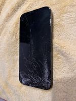 iPhone 15 Pro / Schwarz / H30