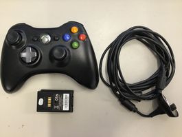 Xbox 360 Controller Schwarz mit Kabel und Akku (Defekt)