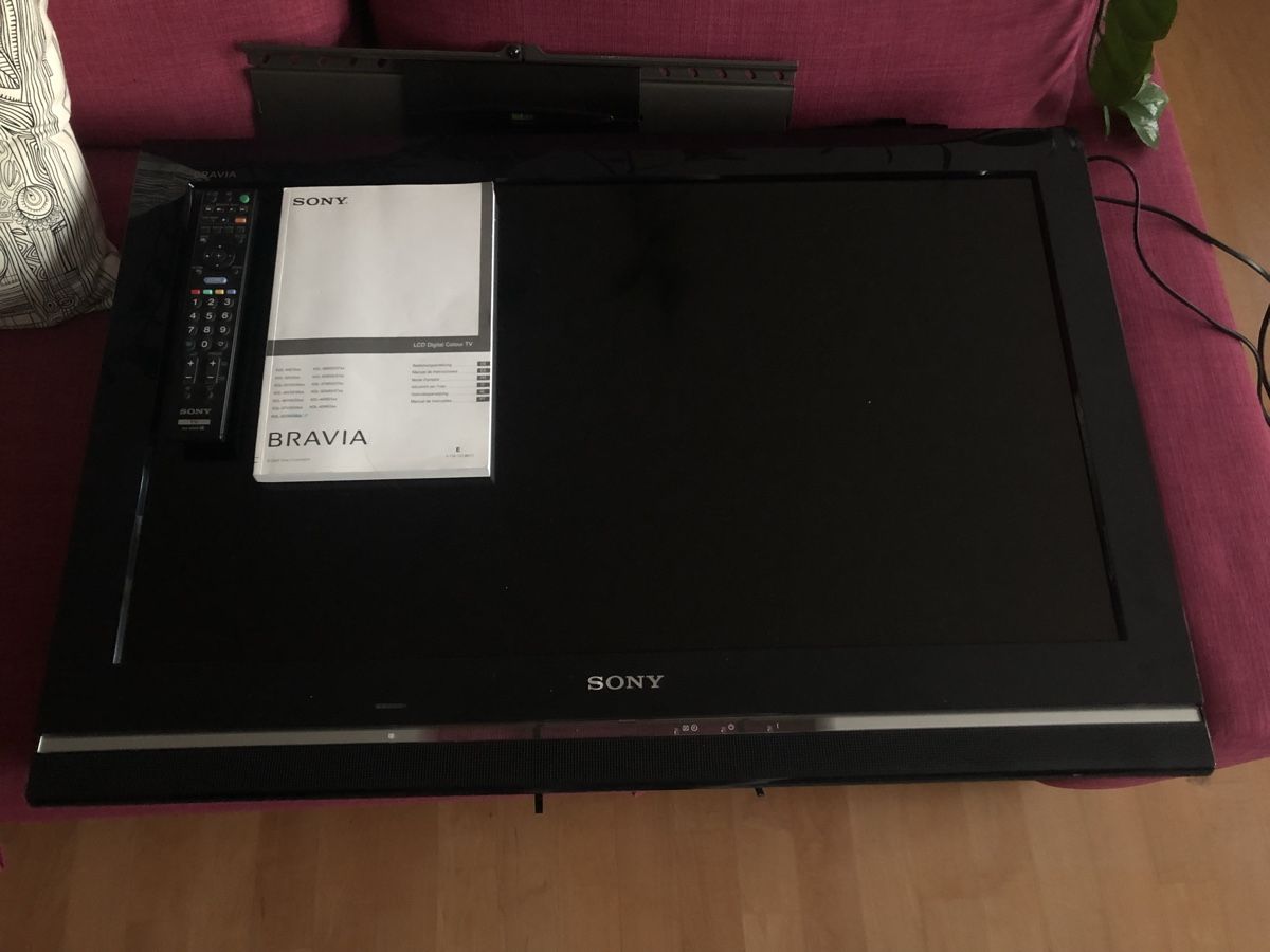 Televisori: SONY TV LCD Digital Colour TV – Usato da Zürich venduto da sel_9kd 1