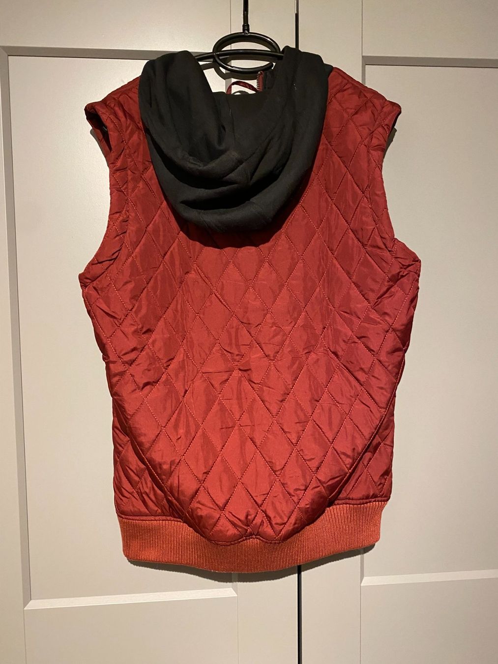 Urban Outfitters Gilet & Giacche: Original Urban Classic Weste – Nuovo (secondo la descrizione) da Dübendorf venduto da LeoneDelPiero 1