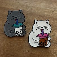 2x Pin Katze