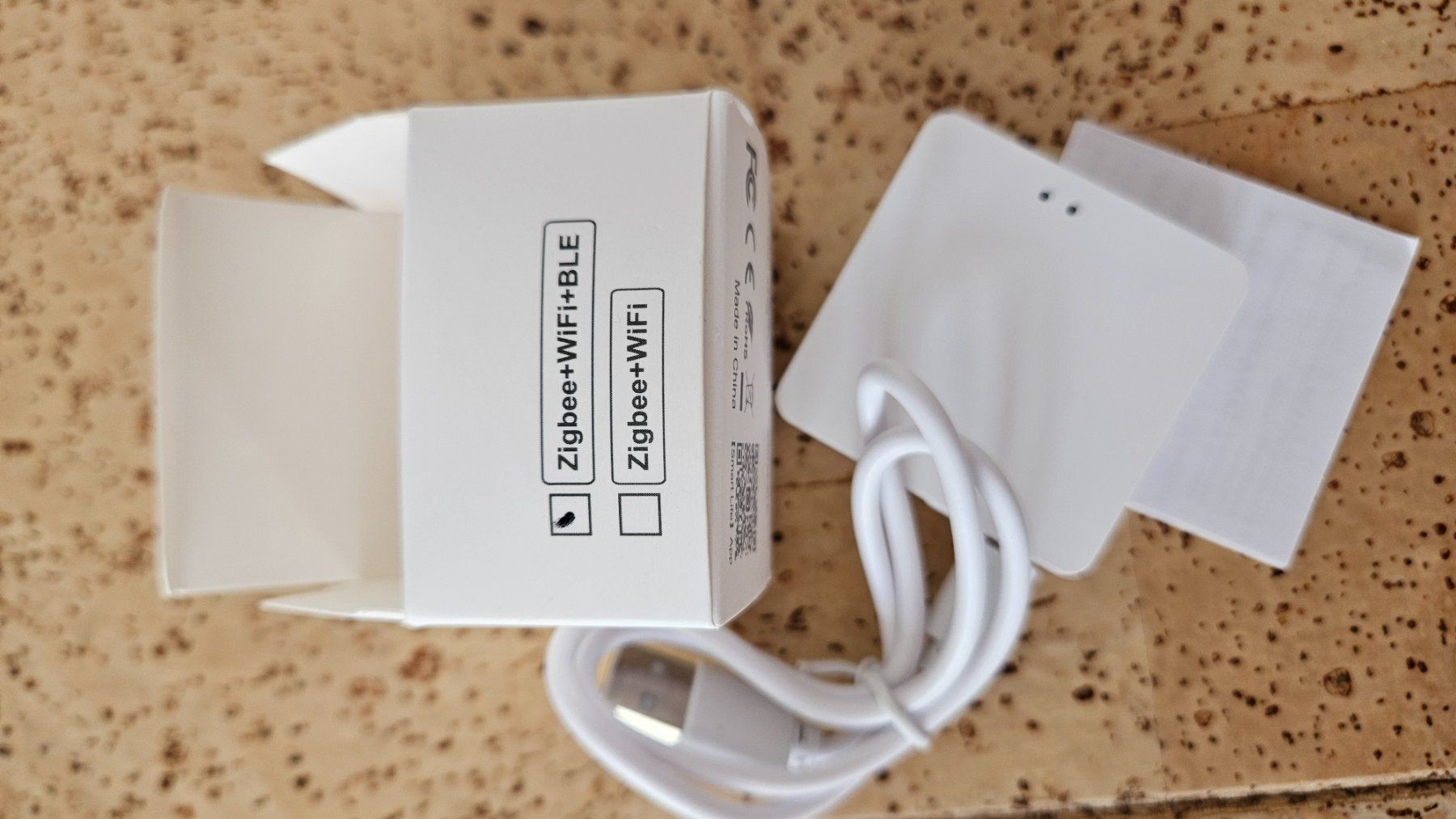 Interruttori: Zigbee +WiFi +BLE, Set mit Gateway, 4fach Schalter und Aktor – Nuovo (secondo la descrizione) da Wädenswil venduto da foxi2000 1