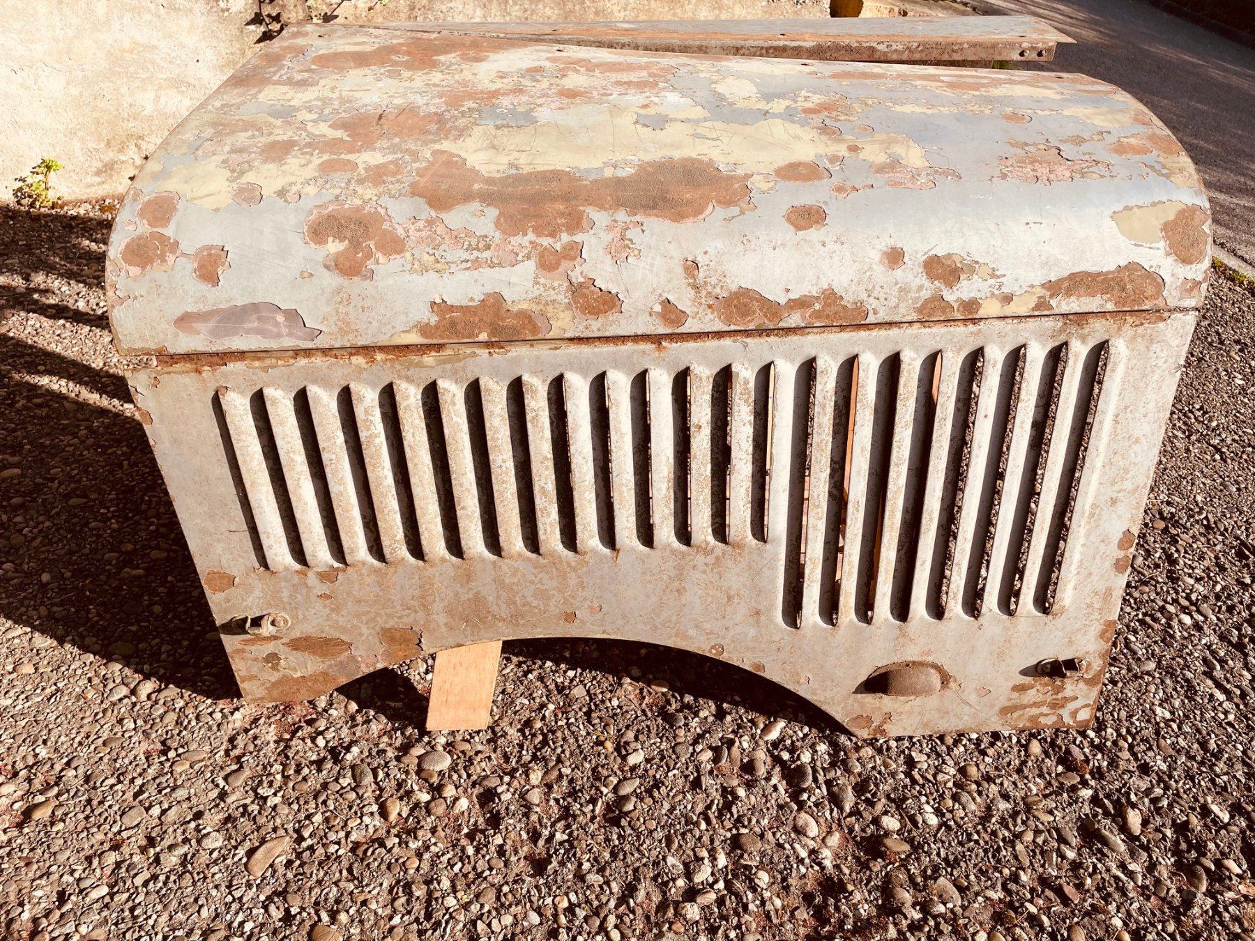 Saurer Tutti i ricambio: Saurer Motorhaube – Usato da Arboldswil venduto da Musashi