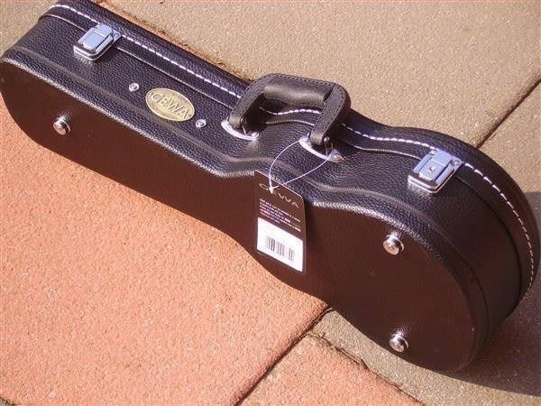 Reisekoffer: Koffer für Sopran-Ukulele – Neu (gemäss Beschreibung) aus Wöschnau von Musikhaus-Luethy5012 1
