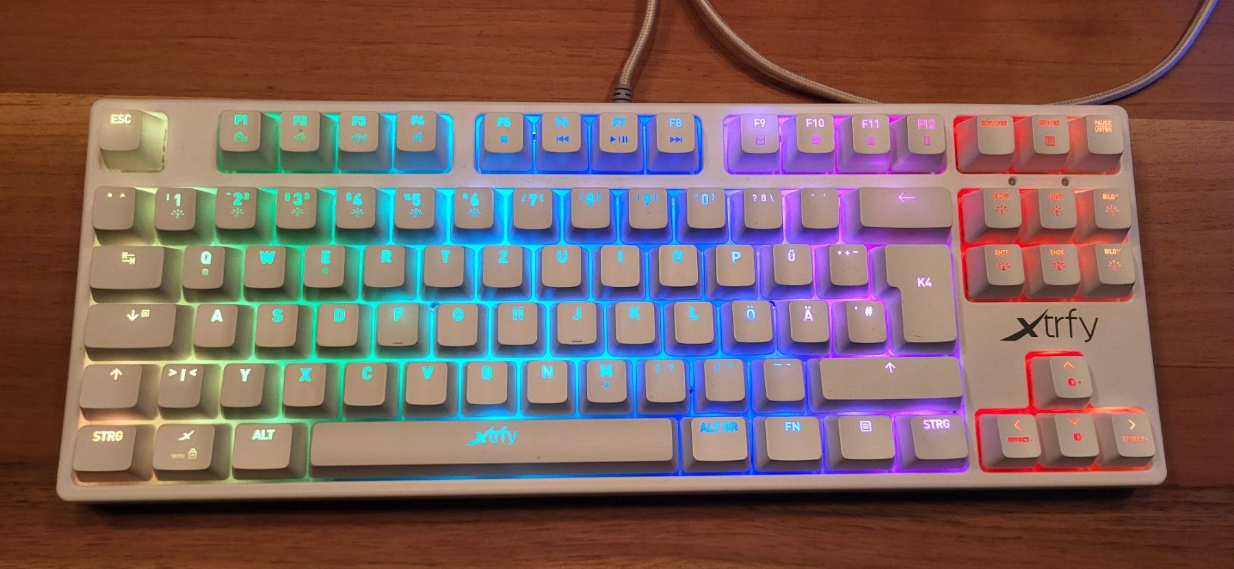 Claviers: CHERRY xtrfy K4 – D'occasion à Zürich par thefrxion