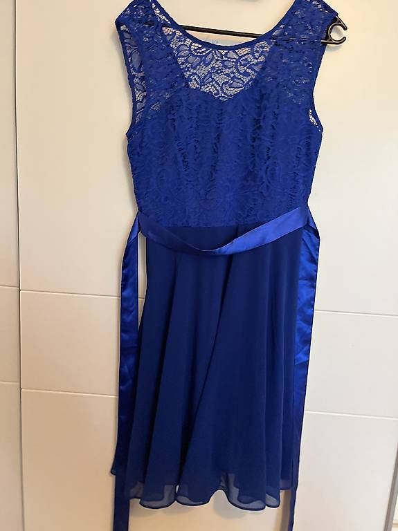 Lots de vêtements: Damen Kleider gr.38 /M – D'occasion à Bern par haeev 2
