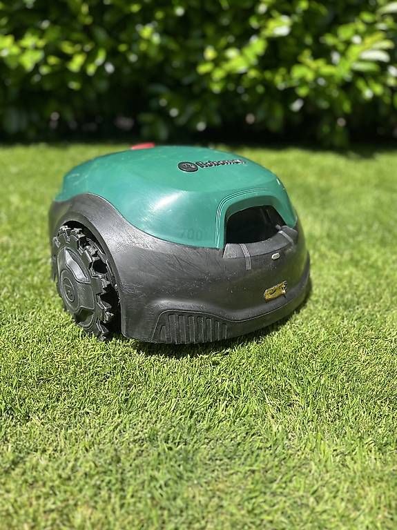Tagliaerba: Tondeuse robot Robomow RT700 – Usato da Epalinges venduto da mr.siegal 2