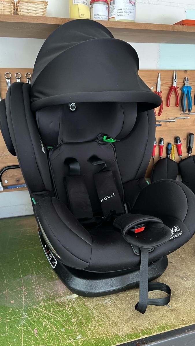 Seggiolini per auto: FableKids Noble Kindersitz 0-15 Monate – Usato da Himmelried venduto da fin_7gyn