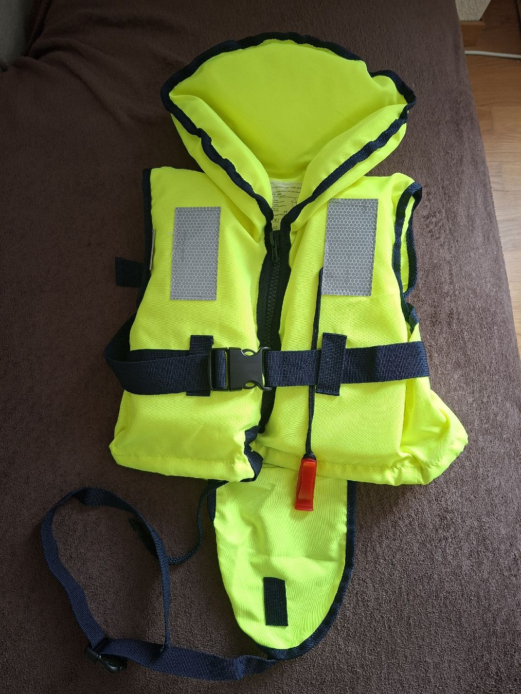 Schwimmwesten: Schwimmweste 20-30 kg – Neu und originalverpackt aus Gurtnellen von Korneliusz