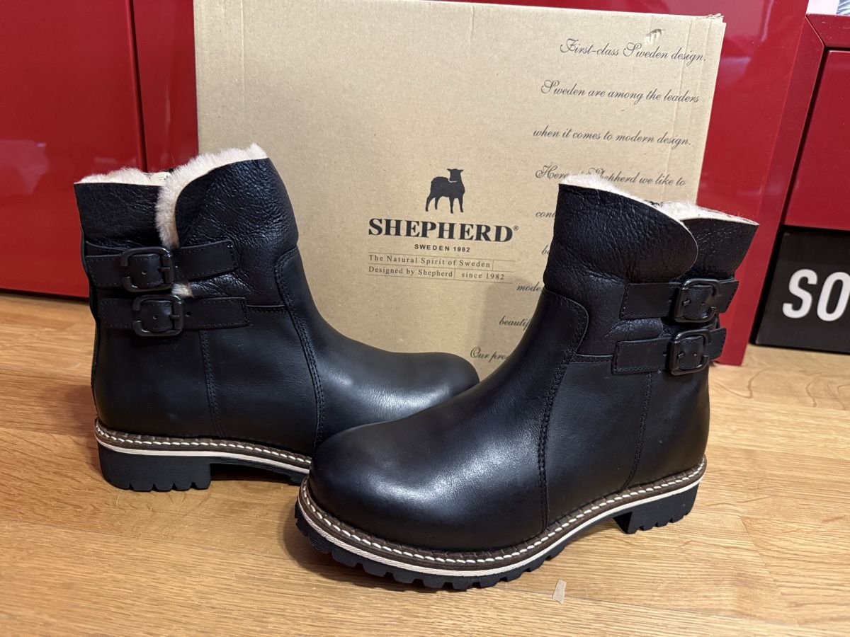 Chaussures femmes: Shepherd Lederschuhe mit Lammfell, Gr 38 Neu – Neuf avec emballage d'origine à Reinach AG par innamac